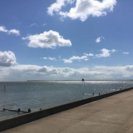 Gordon Villa - A Seaside Escape Harwich Eksteriør billede