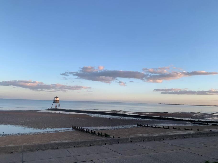 Gordon Villa - A Seaside Escape Harwich Eksteriør billede