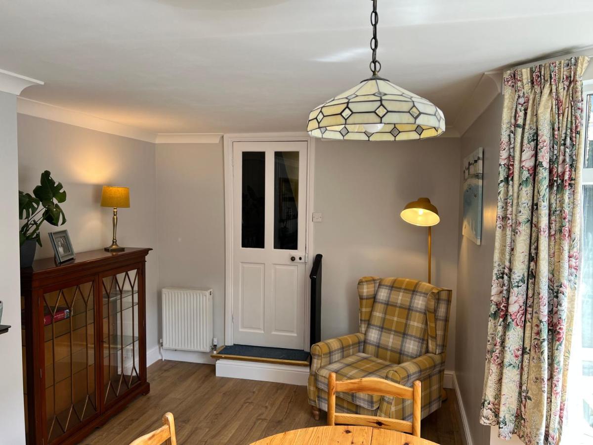 Gordon Villa - A Seaside Escape Harwich Eksteriør billede